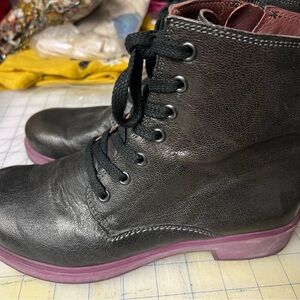 Think! Brand Black Leather Lace-Up Boots with Purple Soles